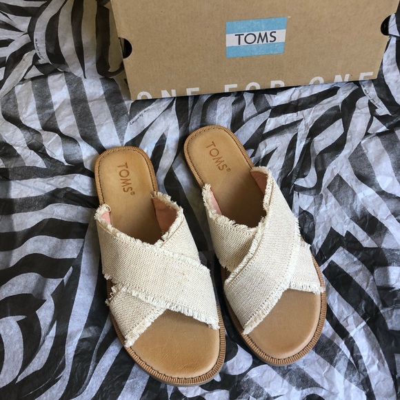 Toms Shoes - LAST PAIR! Toms Viv Sandals Natural Jute Slides